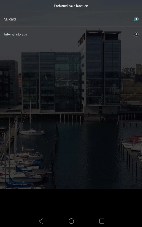 Press Internal storage to save your pictures in the tablet memory.