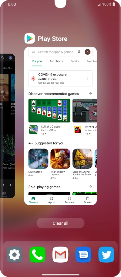 To end one running application, slide your finger upwards on the required application.