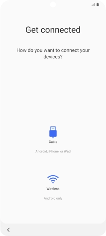 Press the required transfer method and follow the instructions on the screen to transfer content from another phone.