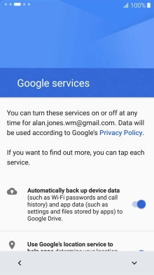 Follow the instructions on the screen to transfer the content from the other phone and finish the activation of your phone.