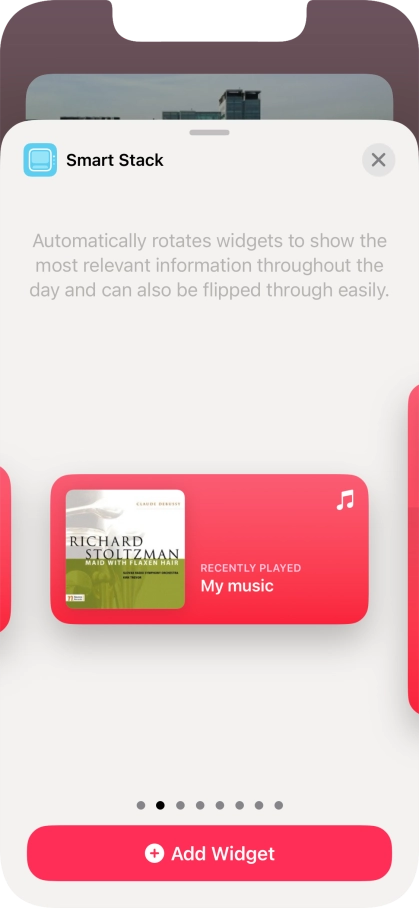 Slide your finger right or left on the screen to select the required widget size.