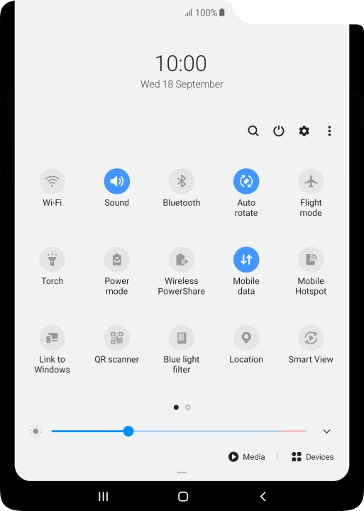Press the sound mode icon the necessary number of times to turn silent mode on or off.