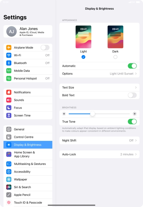 If you turn on the function, press Options and follow the instructions on the screen to select the required period of time for Dark Mode.
