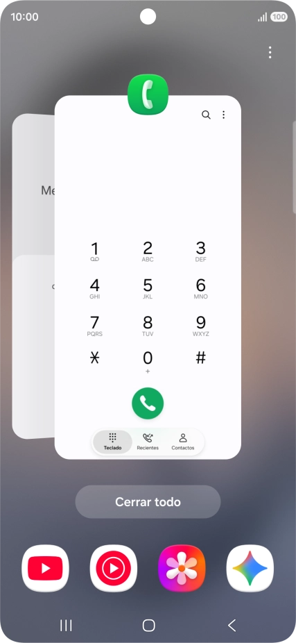 Para cerrar una sola aplicación en ejecución, desliza el dedo hacia arriba sobre la aplicación deseada.