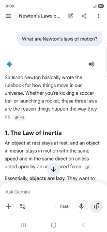 Transcription of the conversation with Gemini Live is now displayed.