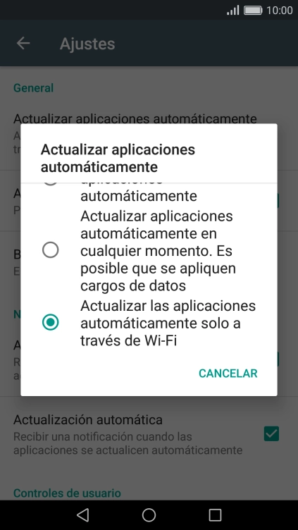 Pulsa Actualizar las aplicaciones automáticamente solo a través de Wi-Fi para activar la función.