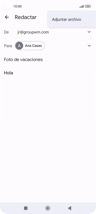 Pulsa Adjuntar archivo y desplázate a la carpeta deseada.