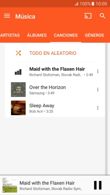 Pulsa el título de la canción en la parte inferior de la pantalla.