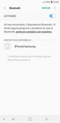 Pulsa el dispositivo Bluetooth deseado y sigue las indicaciones de la pantalla para vincular el dispositivo al teléfono.