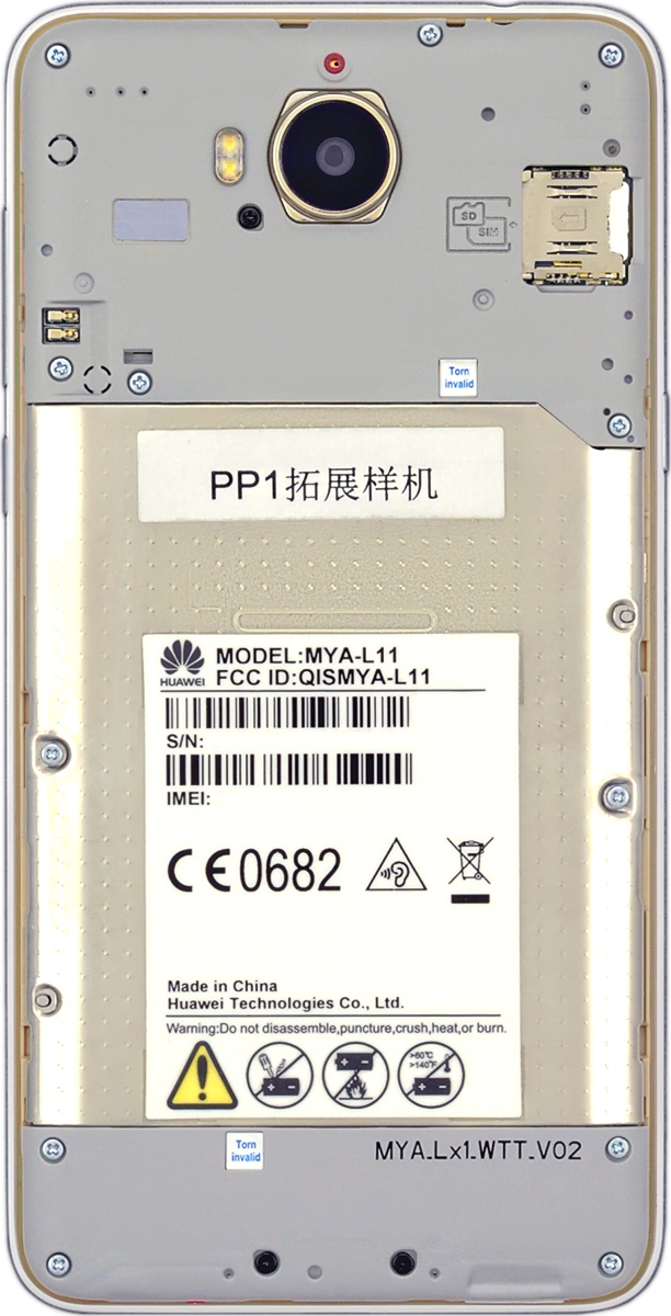 Introduce la tarjeta SIM en su contenedor.