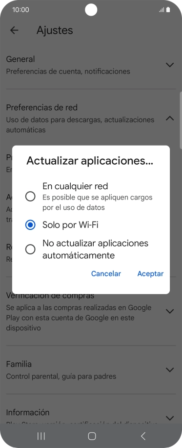 Para activar la actualización automática de apps utilizando la red móvil, pulsa Actualizar todas las apps con Wi-Fi o datos móviles.