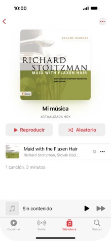 Desplázate a la categoría o a la lista de reproducción deseada y pulsa el archivo de música deseado.