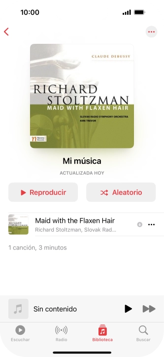 Desplázate a la categoría o a la lista de reproducción deseada y pulsa el archivo de música deseado.