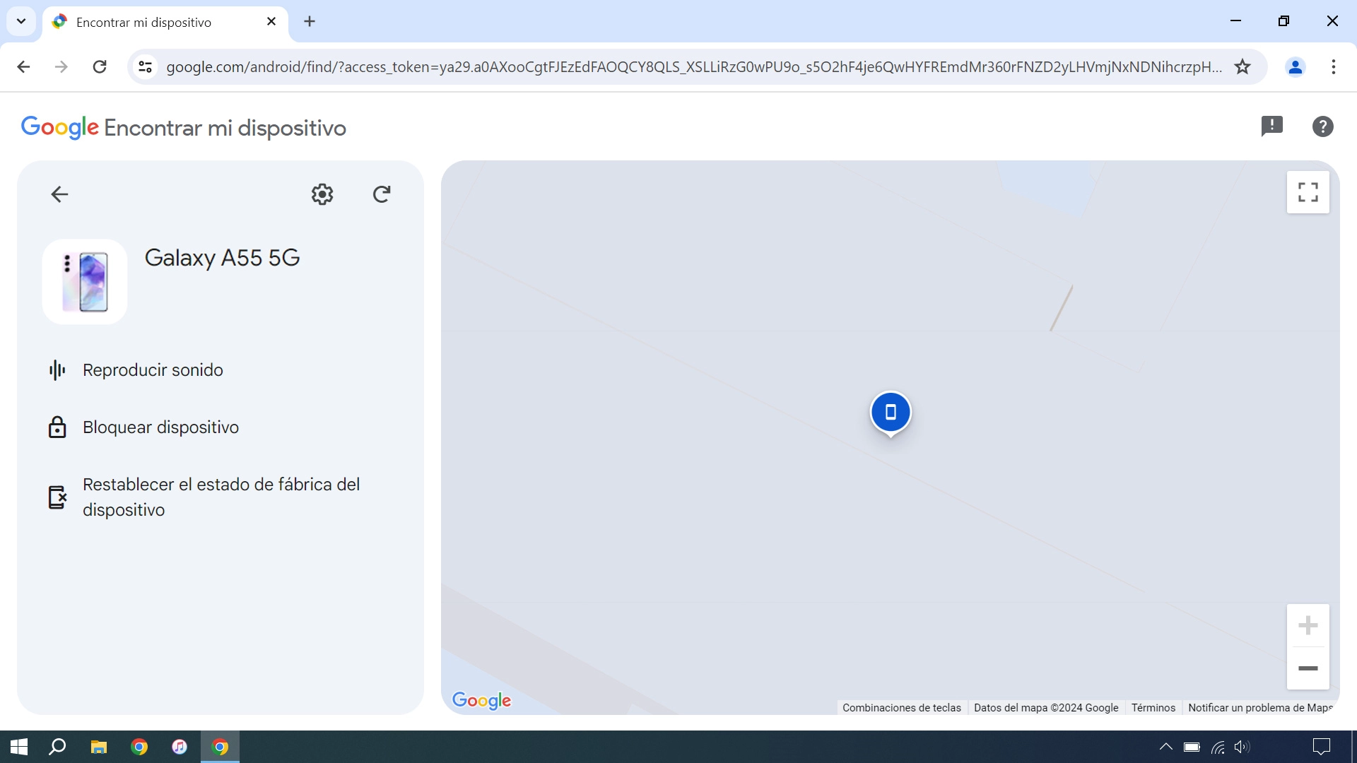La última posición del teléfono se visualiza en el mapa.