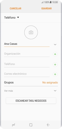 Pulsa Teléfono e introduce el número de teléfono deseado.