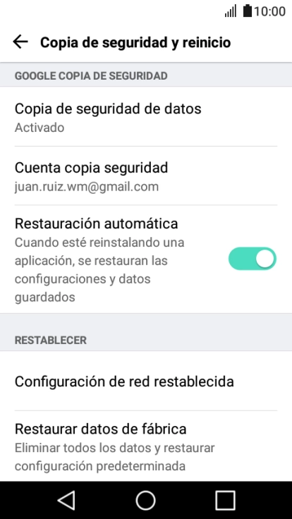 Pulsa Restaurar datos de fábrica.