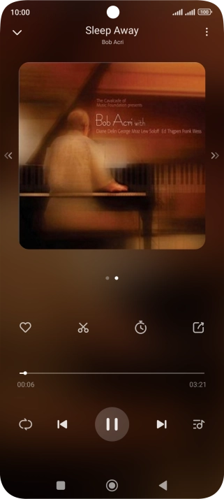 Pulsa la flecha hacia la derecha para ir al archivo de música siguiente.