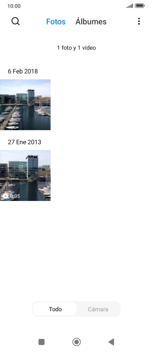 Mantén pulsados la fotografía o el vídeo deseados durante unos instantes.