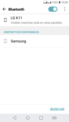 Pulsa el dispositivo Bluetooth deseado y sigue las indicaciones de la pantalla para vincular el dispositivo al teléfono.
