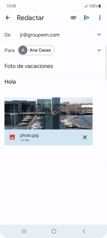 Pulsa el icono de envío cuando termines de escribir el correo electrónico.