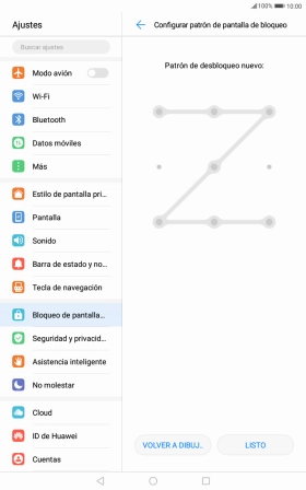Desliza el dedo por la pantalla para unir por lo menos cuatro puntos, repitiendo la misma operación y pulsa LISTO.
