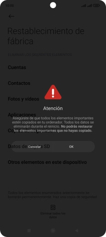 Pulsa OK. Espera unos instantes mientras el teléfono restablece la configuración predeterminada. Sigue las indicaciones de la pantalla para configurar el teléfono y dejarlo listo para su uso.