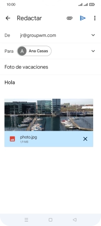 Pulsa el icono de envío cuando termines de escribir el correo electrónico.