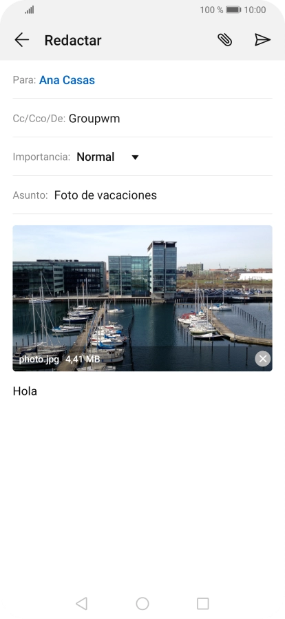 Pulsa el icono de envío cuando termines de escribir el correo electrónico.