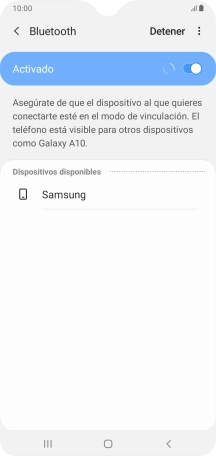 Pulsa el dispositivo Bluetooth deseado y sigue las indicaciones de la pantalla para vincular el dispositivo al teléfono.