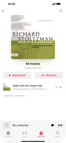 Desplázate a la categoría o a la lista de reproducción deseada y pulsa el archivo de música deseado.