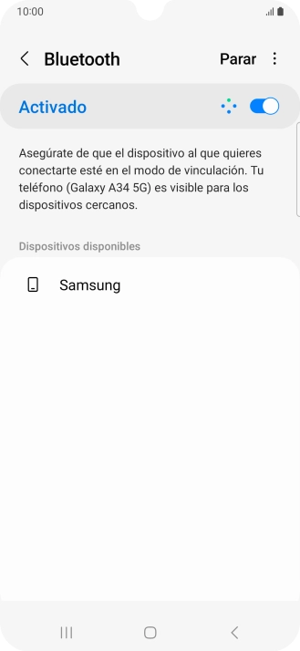 Pulsa el dispositivo Bluetooth deseado y sigue las indicaciones de la pantalla para vincular el dispositivo al teléfono.