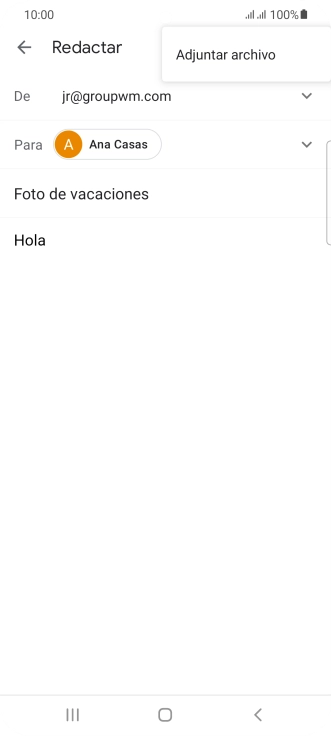Pulsa Adjuntar archivo y desplázate a la carpeta deseada.