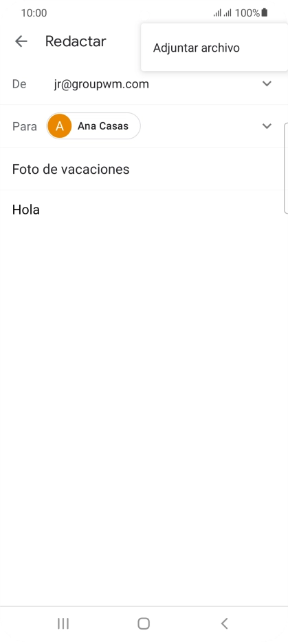 Pulsa Adjuntar archivo y desplázate a la carpeta deseada.