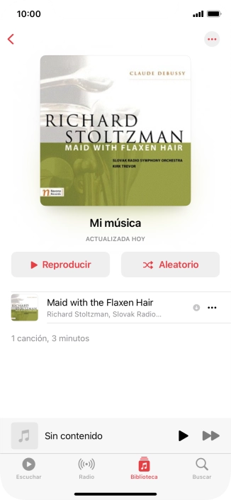 Desplázate a la categoría o a la lista de reproducción deseada y pulsa el archivo de música deseado.