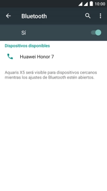 Pulsa el dispositivo Bluetooth deseado y sigue las indicaciones de la pantalla para vincular el dispositivo al teléfono.