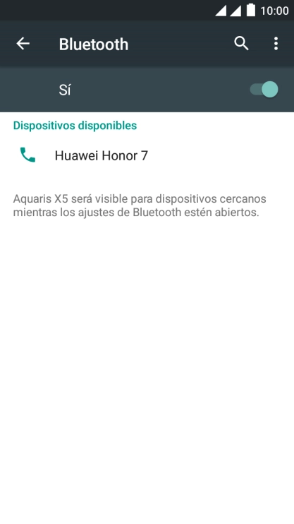 Pulsa el dispositivo Bluetooth deseado y sigue las indicaciones de la pantalla para vincular el dispositivo al teléfono.