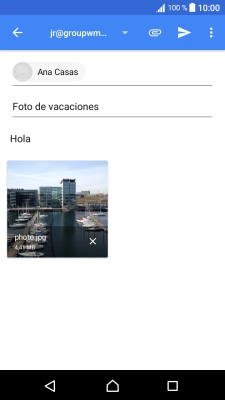 Pulsa el icono de envío cuando termines de escribir el correo electrónico.