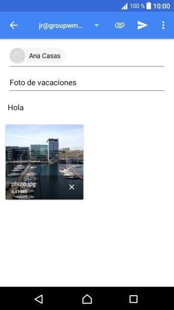 Pulsa el icono de envío cuando termines de escribir el correo electrónico.