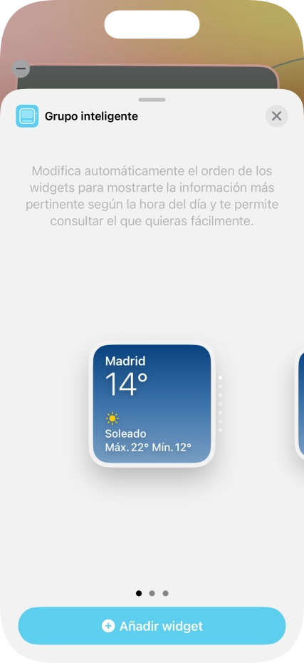 Desliza el dedo hacia la derecha o hacia la izquierda por la pantalla para seleccionar el tamaño de widget deseado.