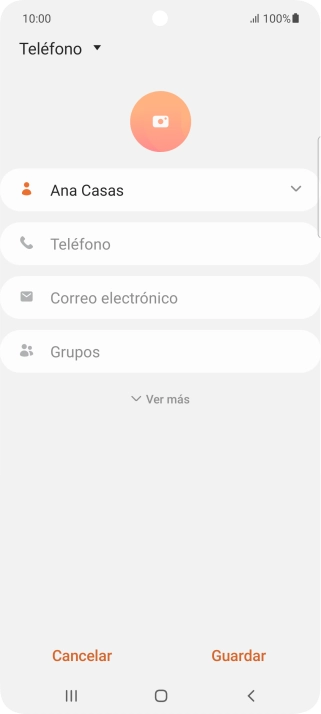 Pulsa Teléfono e introduce el número de teléfono deseado.