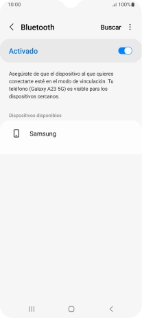 Pulsa el dispositivo Bluetooth deseado y sigue las indicaciones de la pantalla para vincular el dispositivo al teléfono.