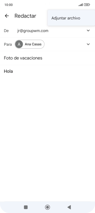 Pulsa Adjuntar archivo y desplázate a la carpeta deseada.