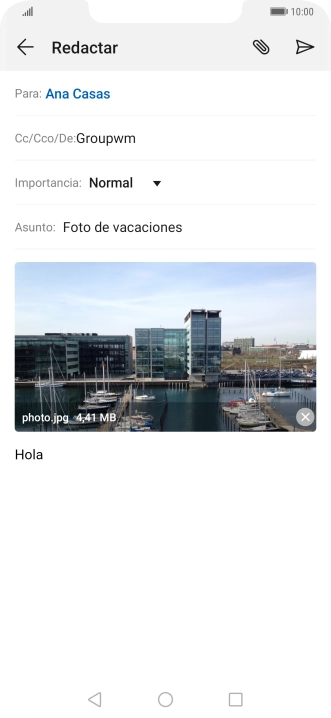 Pulsa el icono de envío cuando termines de escribir el correo electrónico.