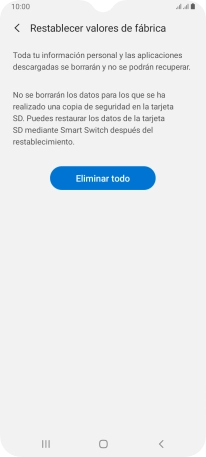 Pulsa Eliminar todo. Espera unos instantes mientras el teléfono restablece la configuración predeterminada. Sigue las indicaciones de la pantalla para configurar el teléfono y dejarlo listo para su uso.
