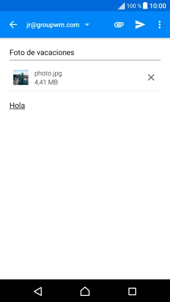 Pulsa el icono de envío cuando termines de escribir el correo electrónico.