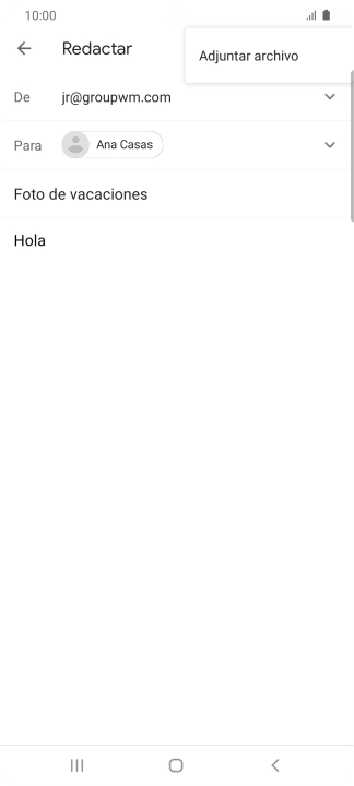 Pulsa Adjuntar archivo y desplázate a la carpeta deseada.