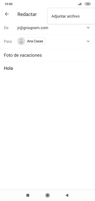 Pulsa Adjuntar archivo y desplázate a la carpeta deseada.