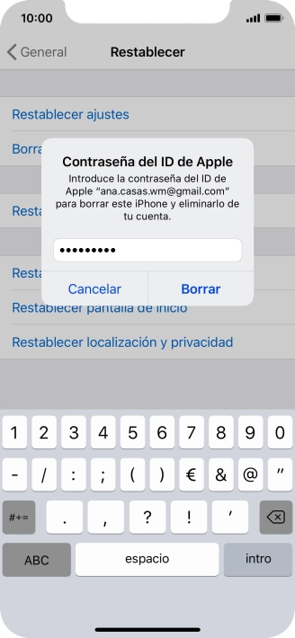 Introduce la contraseña de tu ID de Apple y pulsa Borrar. Espera unos instantes mientras el teléfono restablece la configuración predeterminada. Sigue las indicaciones de la pantalla para configurar el teléfono y dejarlo listo para su uso.