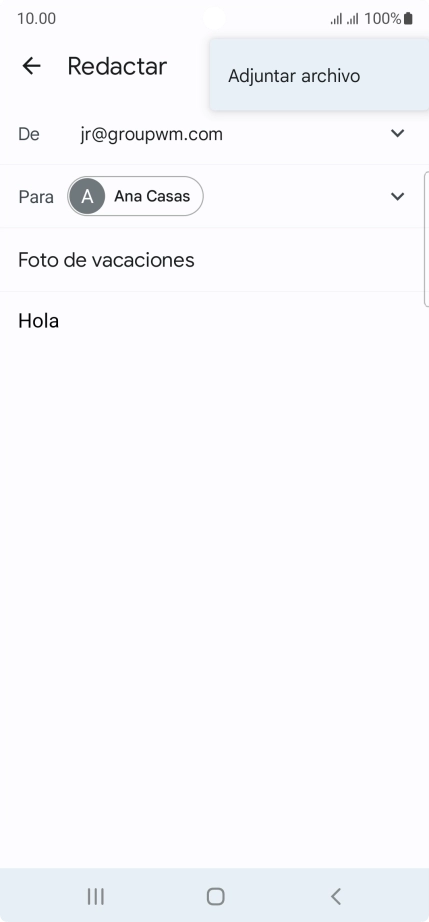Pulsa Adjuntar archivo y desplázate a la carpeta deseada.