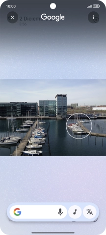 Rodea con un círculo el elemento deseado de la fotografía y espera a que aparezcan los resultados de búsqueda.